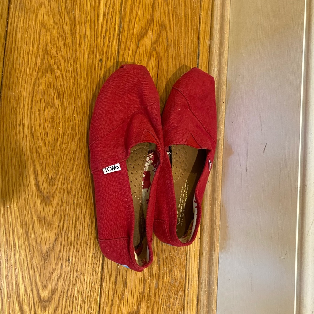 Red Toms